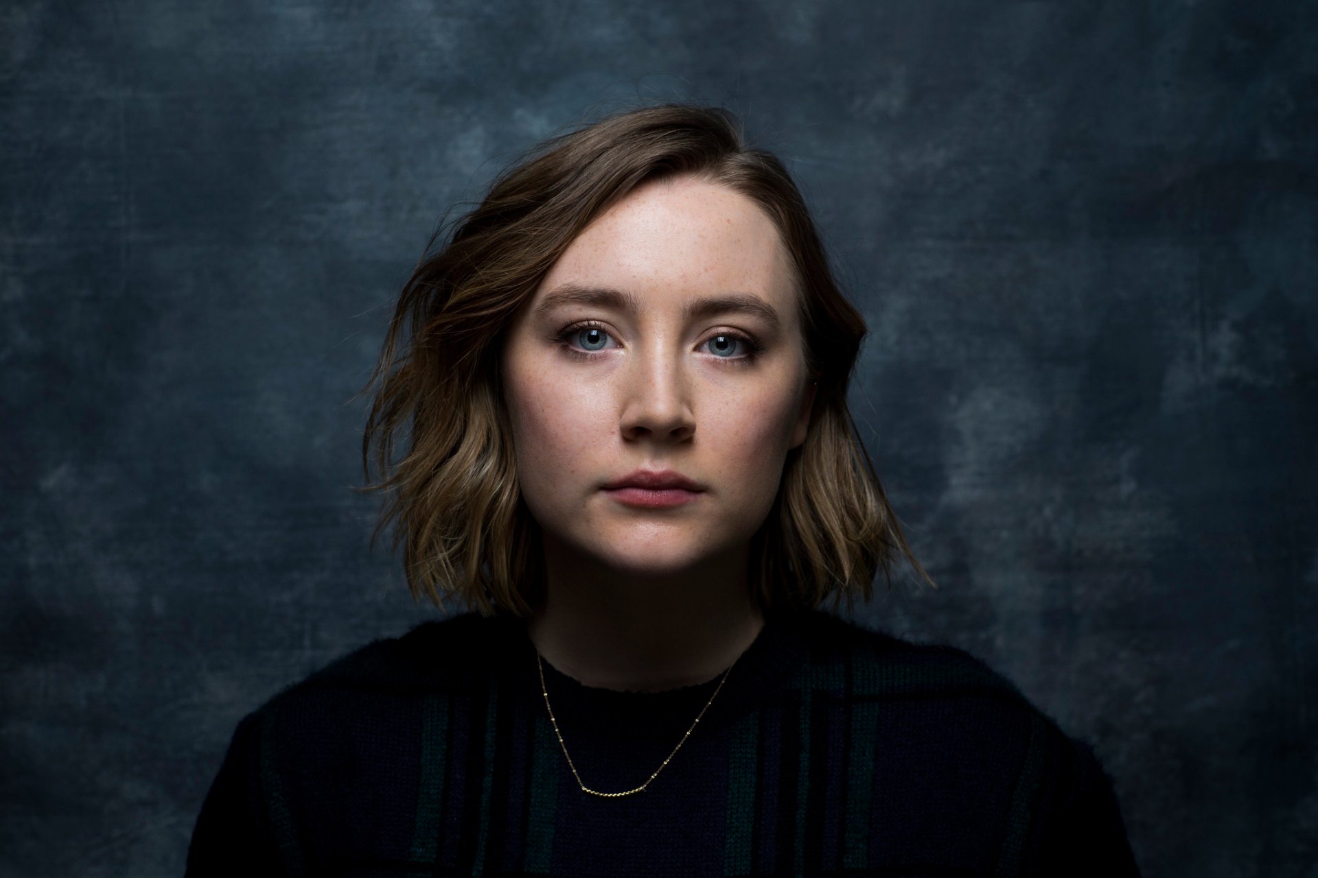 aoirse ronan photoshoot for the film brooklyn sundance