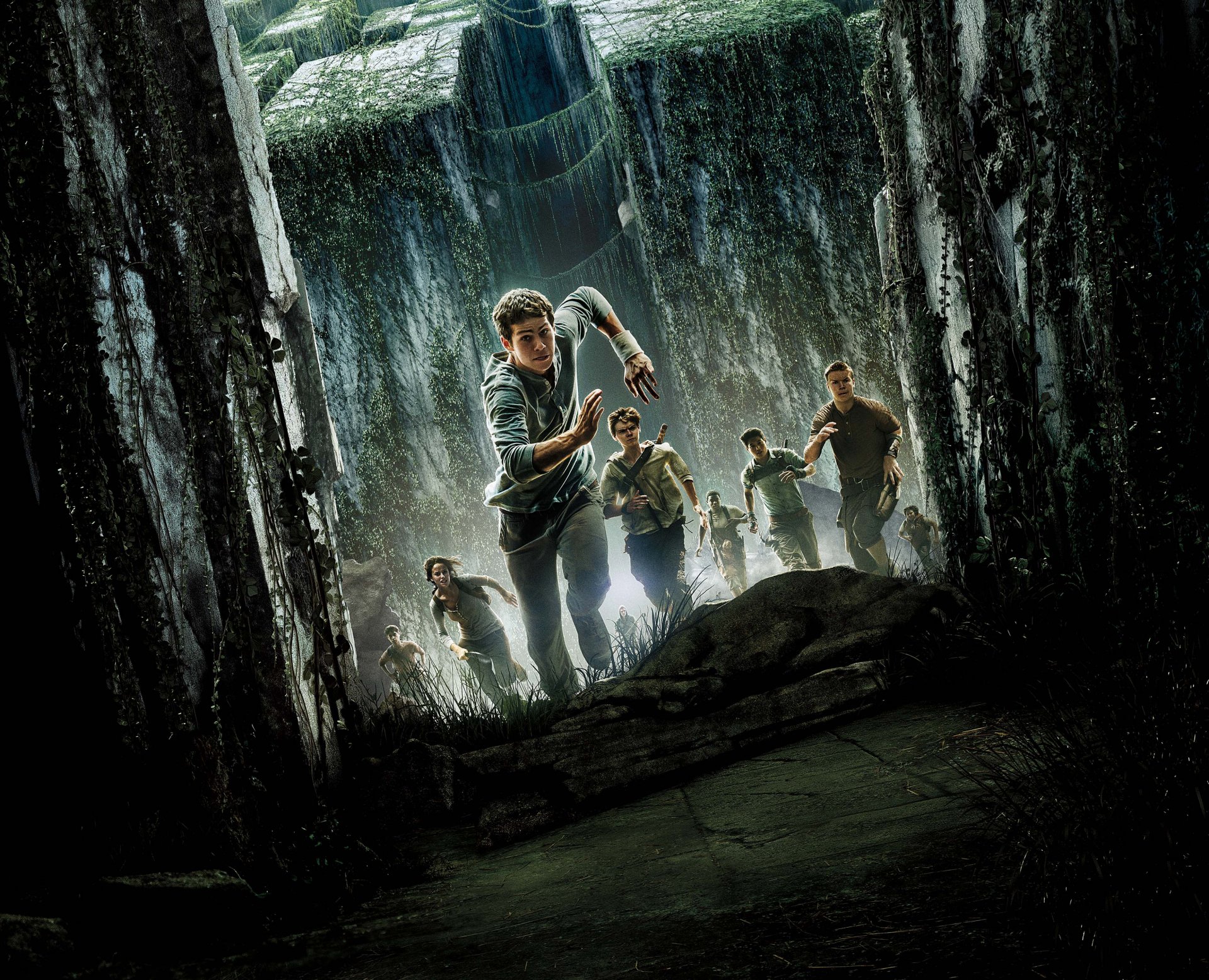 coureur de labyrinthe film film 2014 à propos de brian thomas poulter galli sangster newt gi hong lee minho scodelario teresa 20th century fox twentieth century fox action aventure science-fiction thrillers coureurs garçons filles hd fond d écran