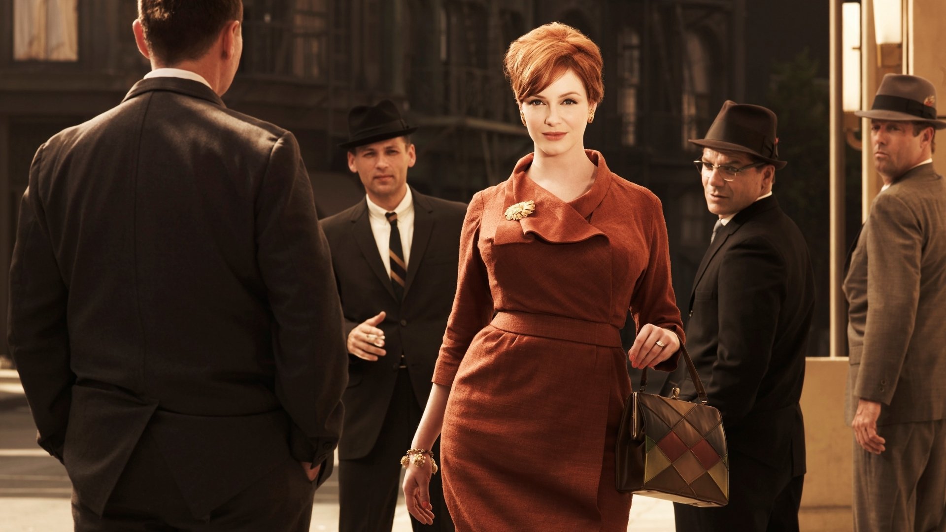 christina hendricks mad men serie de televisión mad men joan harris mujer calle hombres