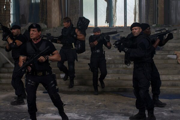 Los luchadores de la película the Expendables 3 con Sylvester Stalone y Jason Statham