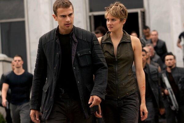 Personajes principales de la película divergente