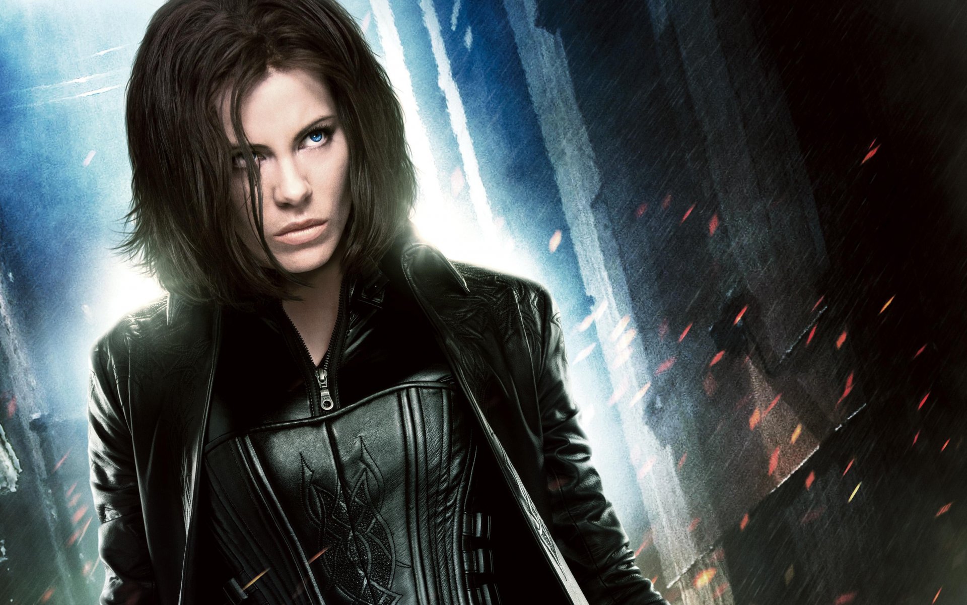 underworld: awakening kate beckinsale selene vampire in black suit