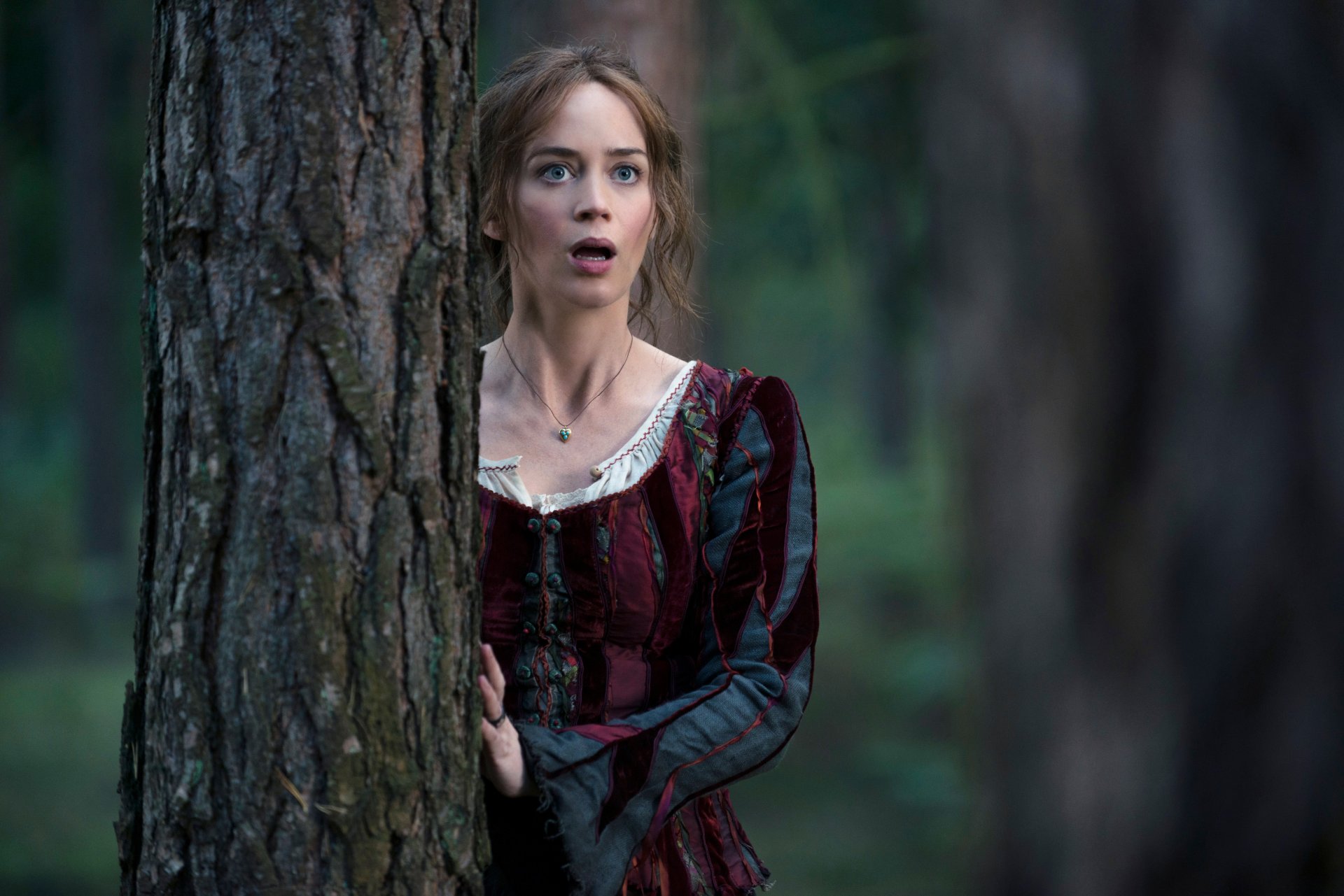 nella foresta più lontano nella foresta emily blunt