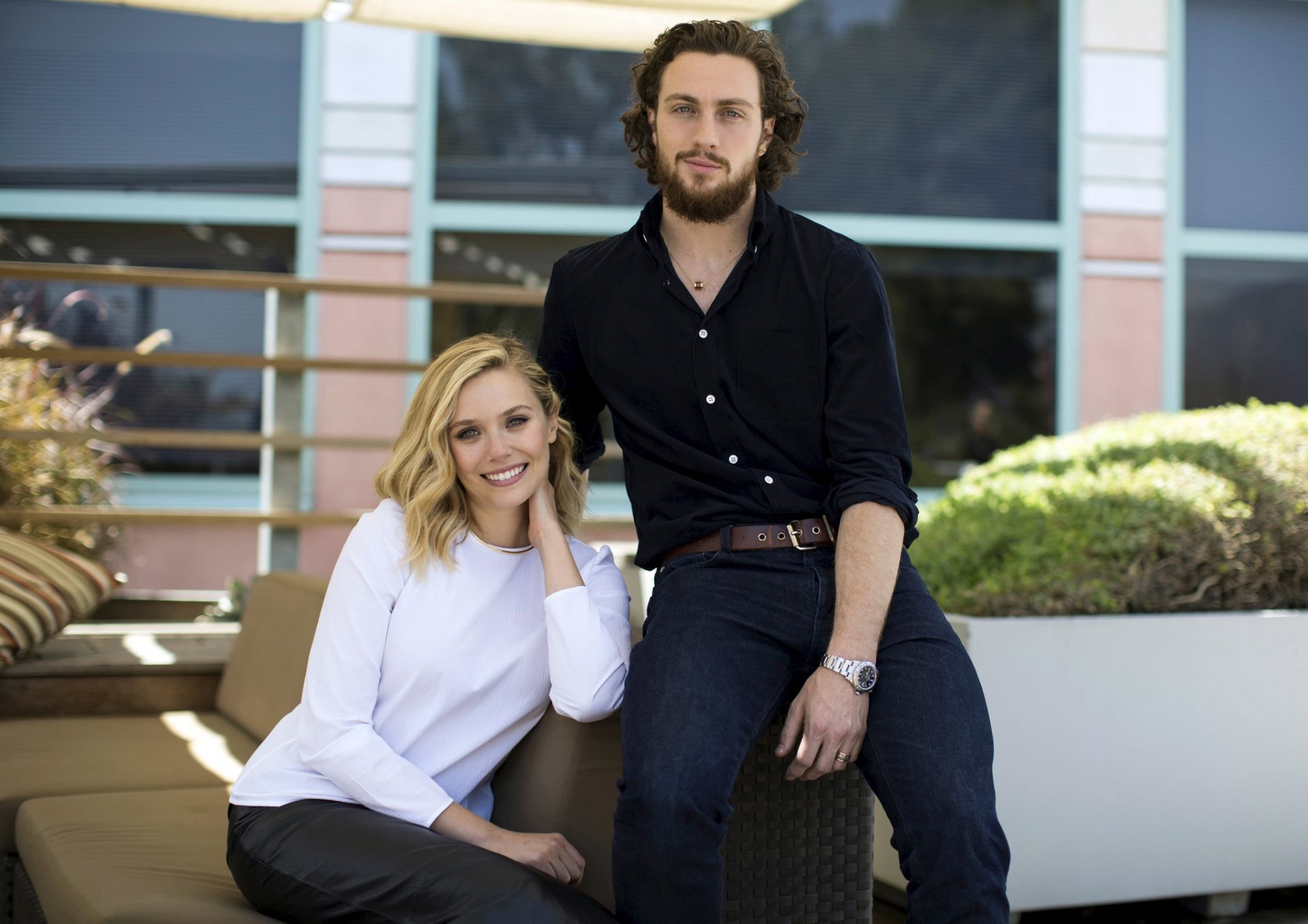 avengers:age of ultron avengers aaron taylor-johnson elizabeth olsen