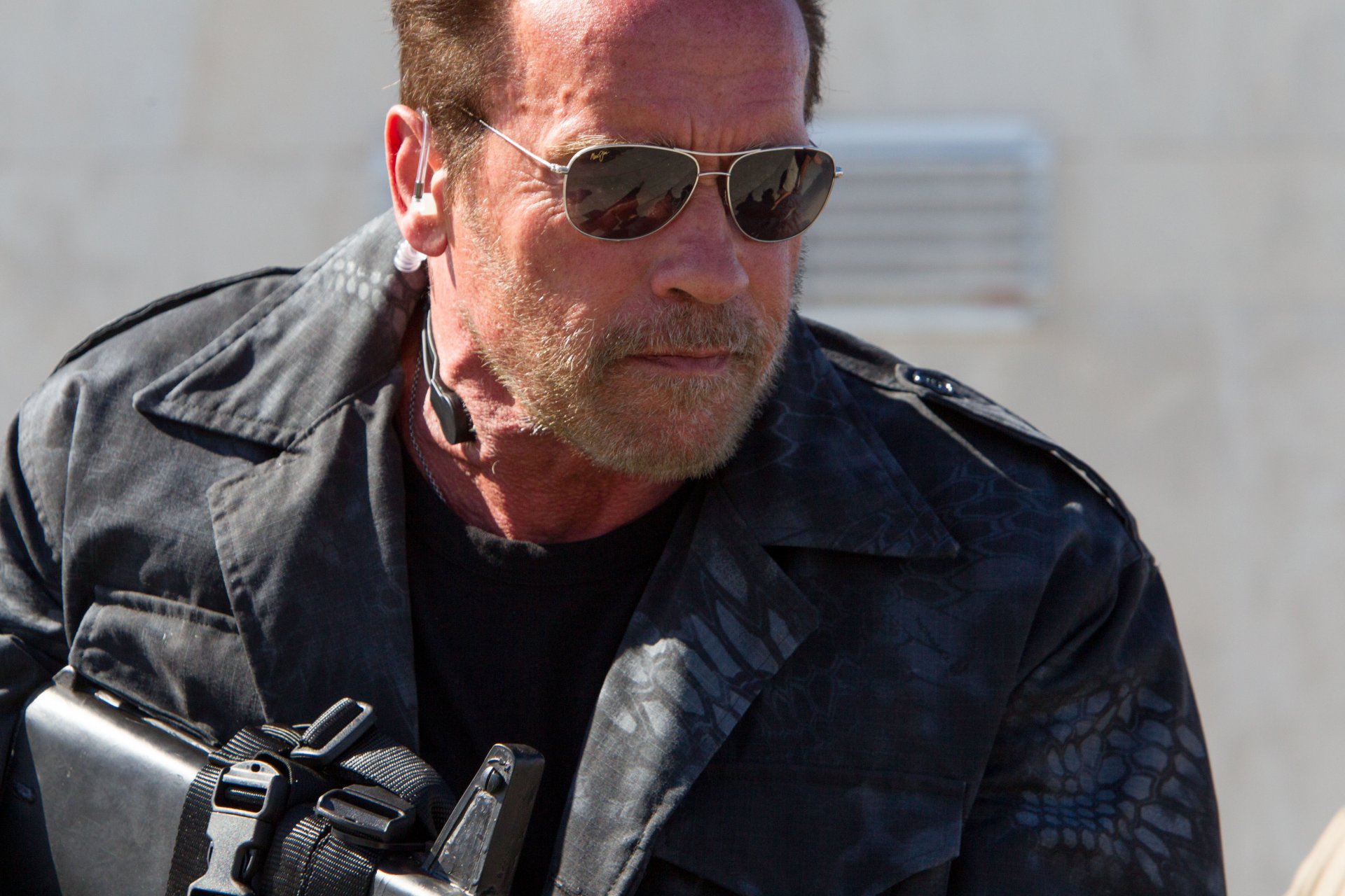 the expendables 3 arnold schwarzenegger arnie sunglasse