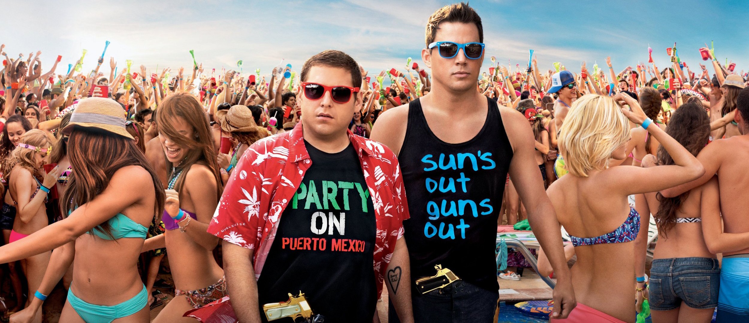 22 jump street cine película 2014 channing tatum jenko jonah hill schmidt acción comedia crimen columbia pictures mgm metro goldwyn mayer agentes hombres niños armas gafas tatuaje grande fiesta verano entretenimiento sexy chicas bikini n