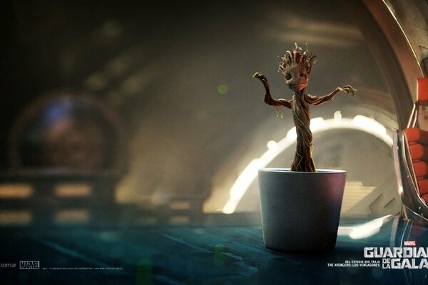 Baby Groot tanzt im Topf