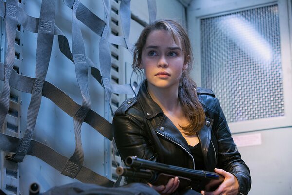 Continuation. Genesis. Young Sarah connor