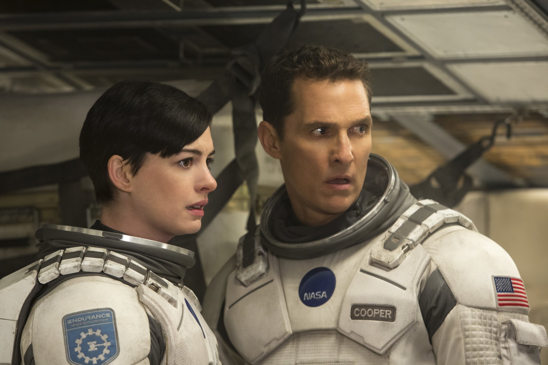 interstellare interstellar matthew mcconaughey anne hathaway fantascienza