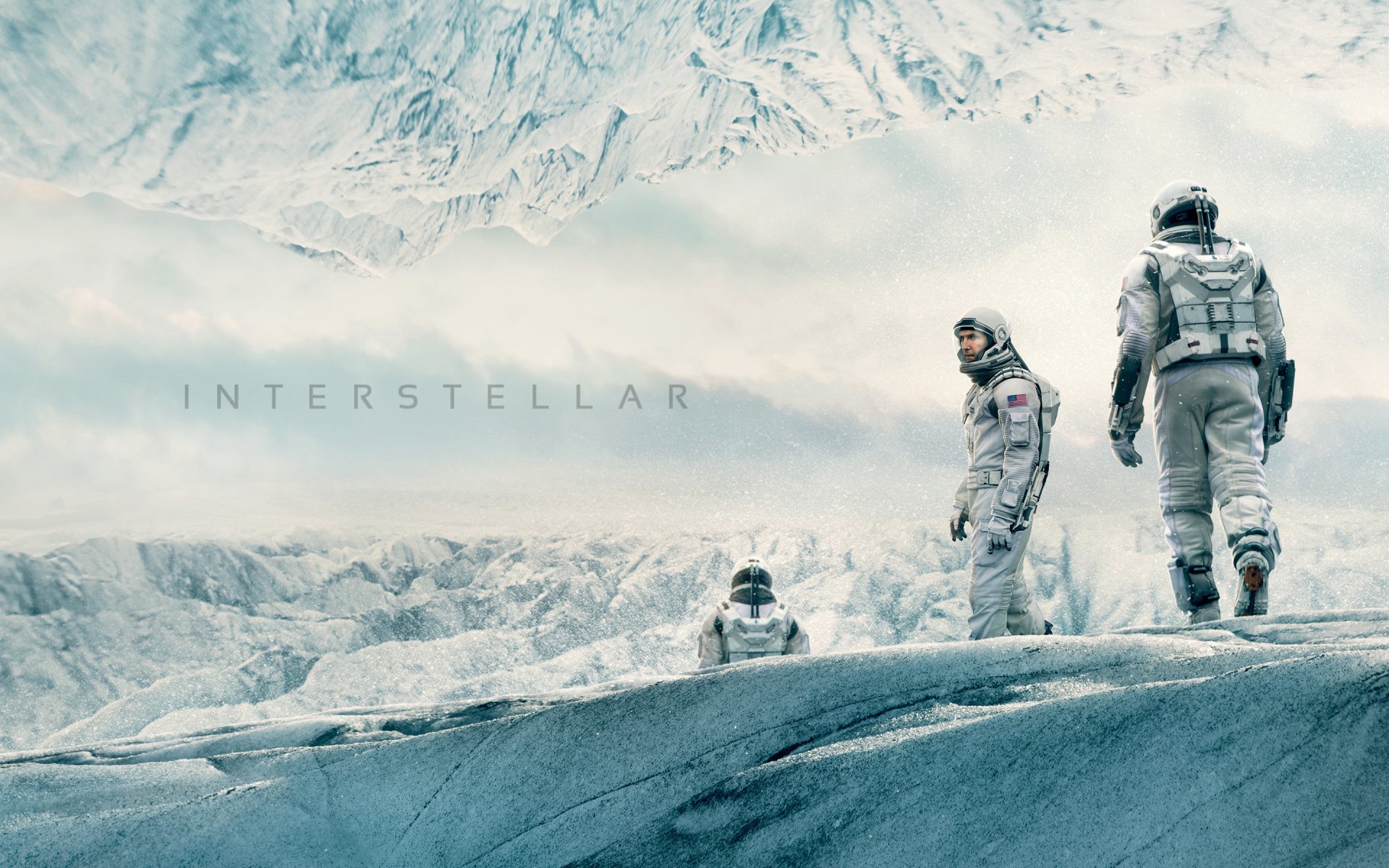 interstellar interstellar matthew McConaughey snow spacesuit