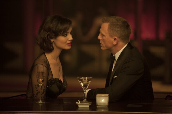 Romantic evening with James Bond