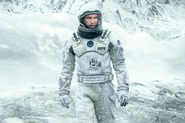 Matthew McConaughey vestito da amtronauta