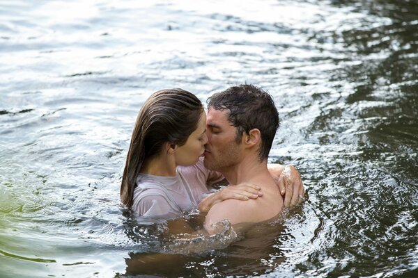 La cosa migliore di me. Momento nel lago. Bacio