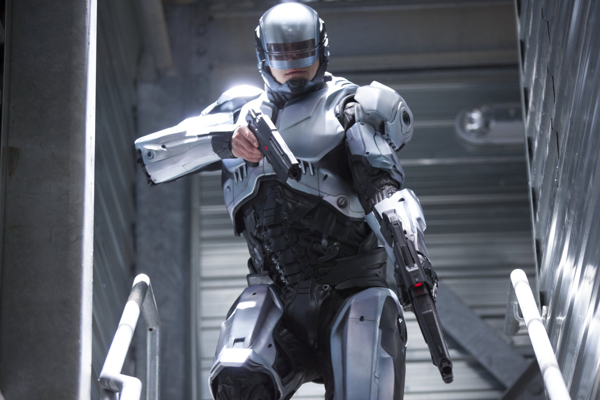 robocop juel kinnaman kinnaman alex murphy