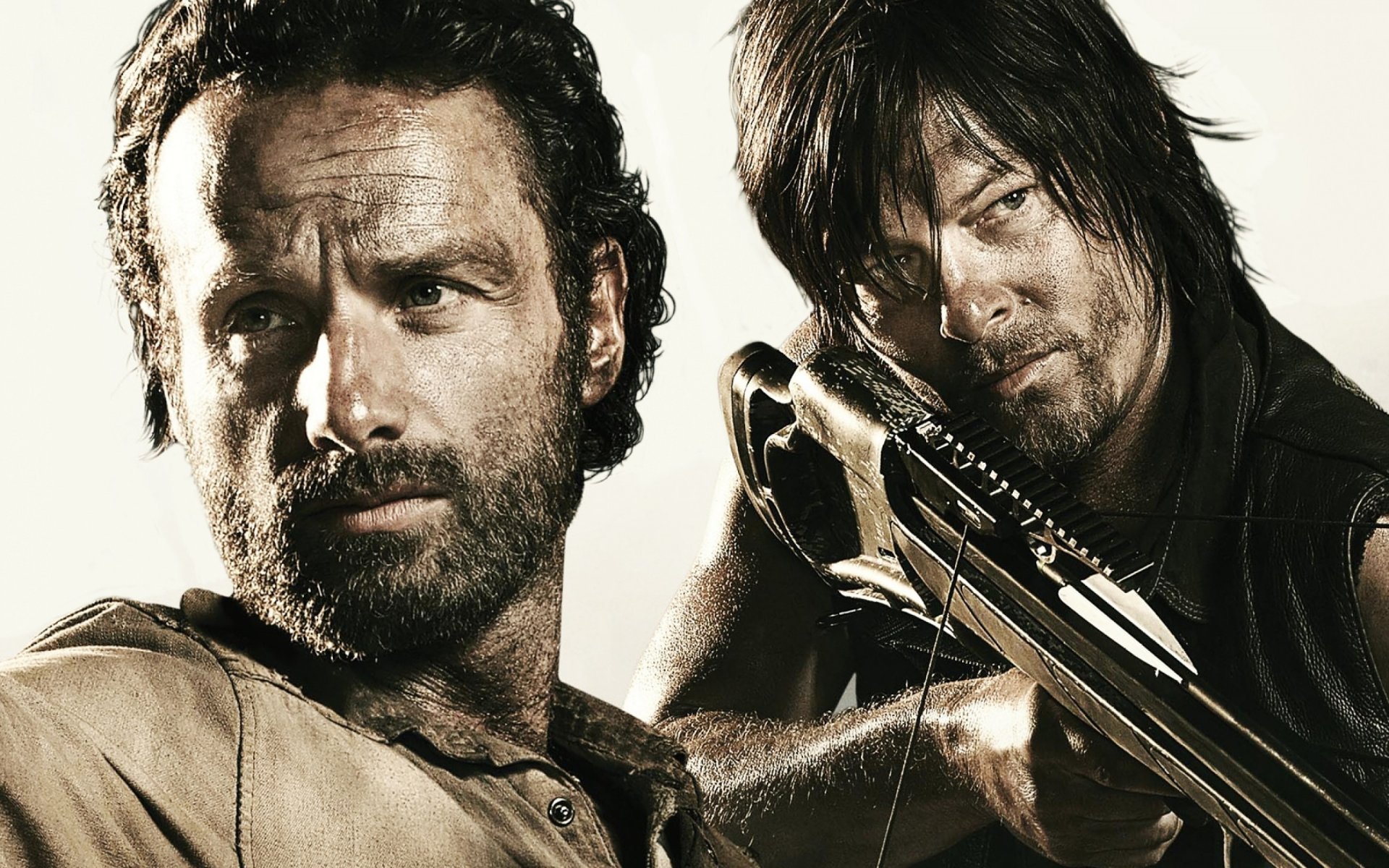 the walking dead the walking dead andrew lincoln rick grimes norman reedus daryl dixon arbalète