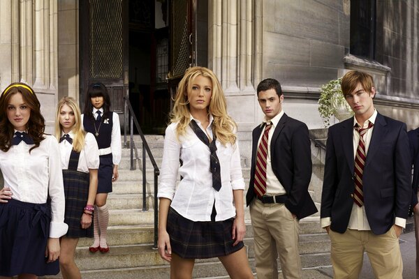 Blake Lively alle Schauspieler der Gossip Girl-Serie auf der Treppe