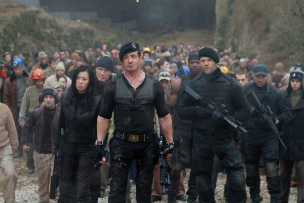 Heroes of The Expendables 2 Barney Ross et son équipe sur la route