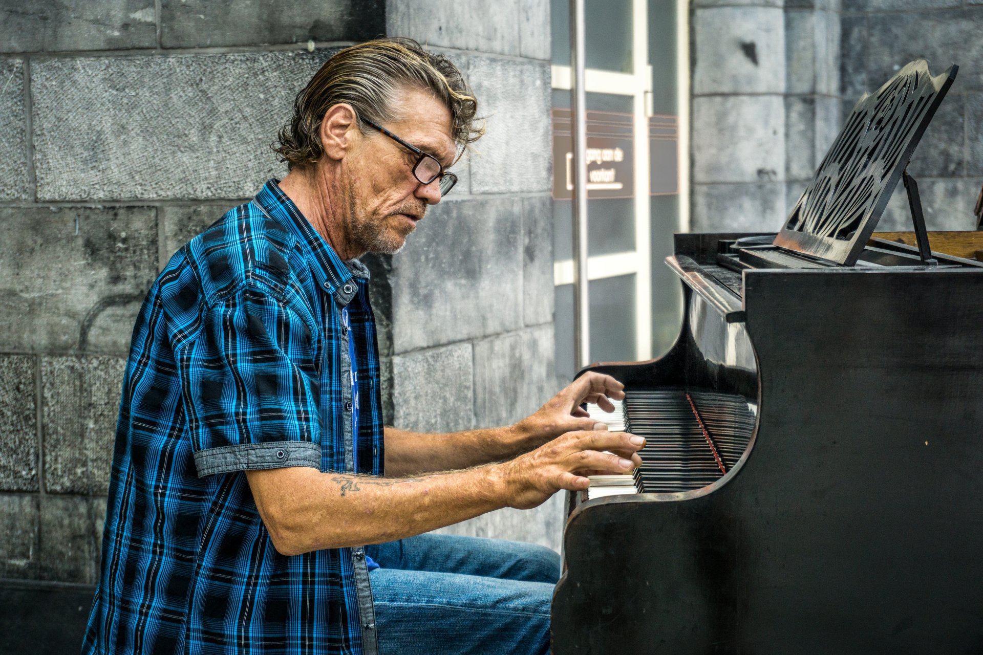 piano street musica strada