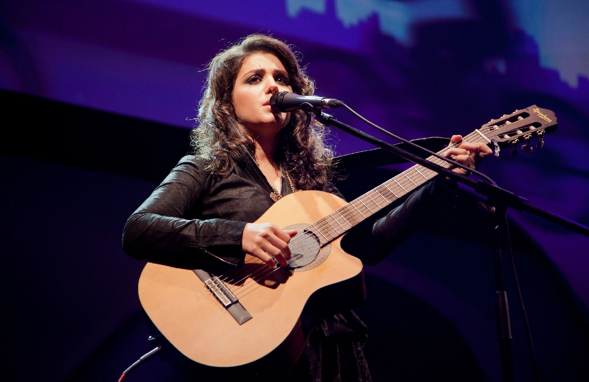 katie melua muzyka dziewczyna piosenkarka gitara