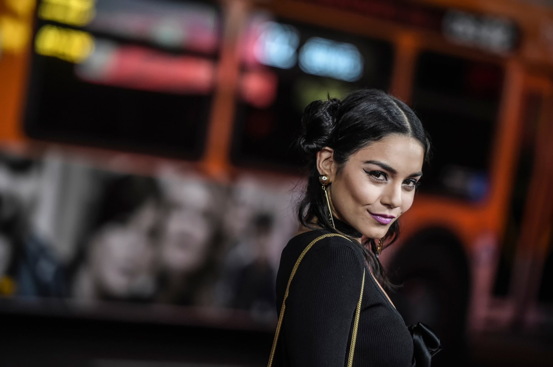 anne hudgens vanessa vanessa hudgens sängerin schauspielerin jeremy scott : ein volksdesigner