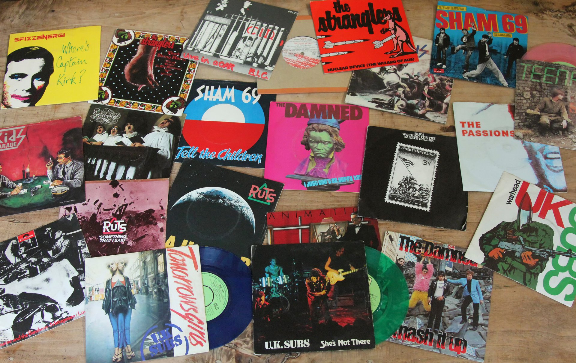 punk collection of the plate vinyl retro