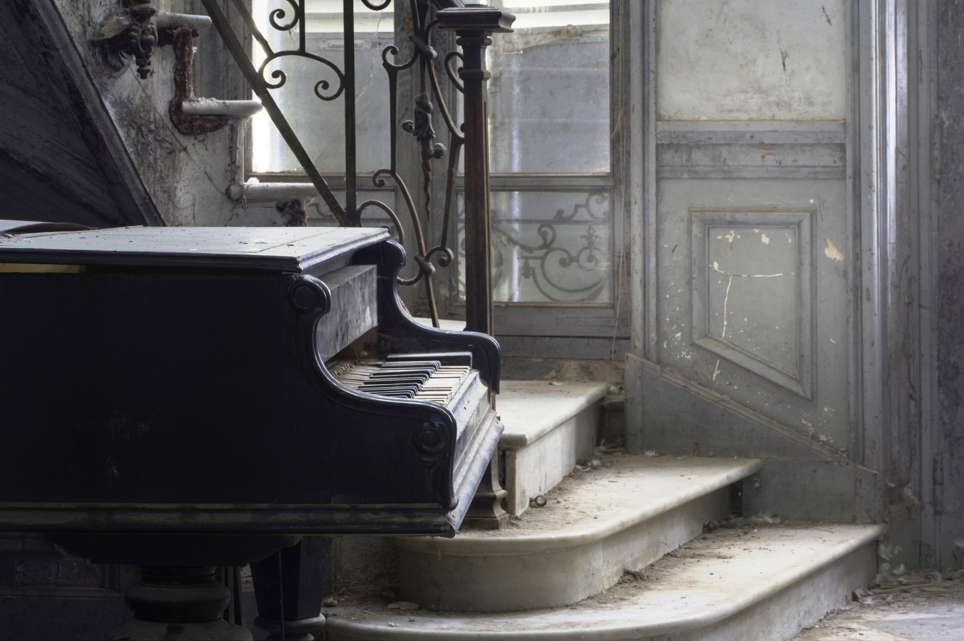 piano musique escalier