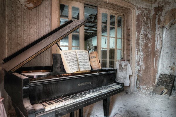 Piano en la antigua casa de panpan