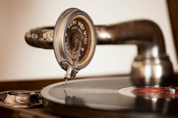 Donc, une fois écouté de la musique-sur le gramophone et du vinyle