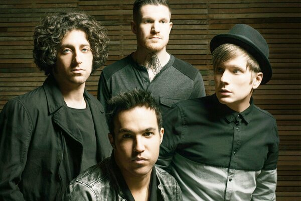 Les musiciens Joe, Andrew, Patrick, Peter du groupe Fall out boy