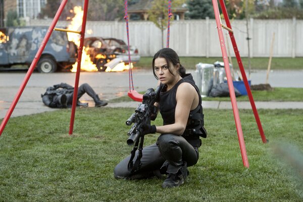 Michelle Rodriguez en la película Resident Evil 