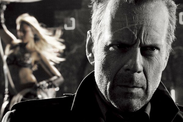 Bruce Willis & Jessica Alba in Sin City film