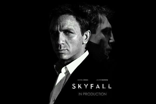 Daniel Craig actor of Skyfall 2012
