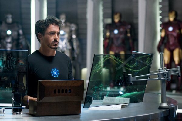 Fotograma de la película - Iron Man-Tonic Stark