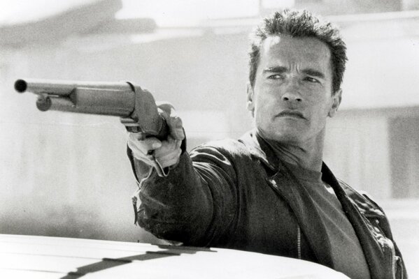 Arnold Schwarzenegger en la película Terminatro 2 