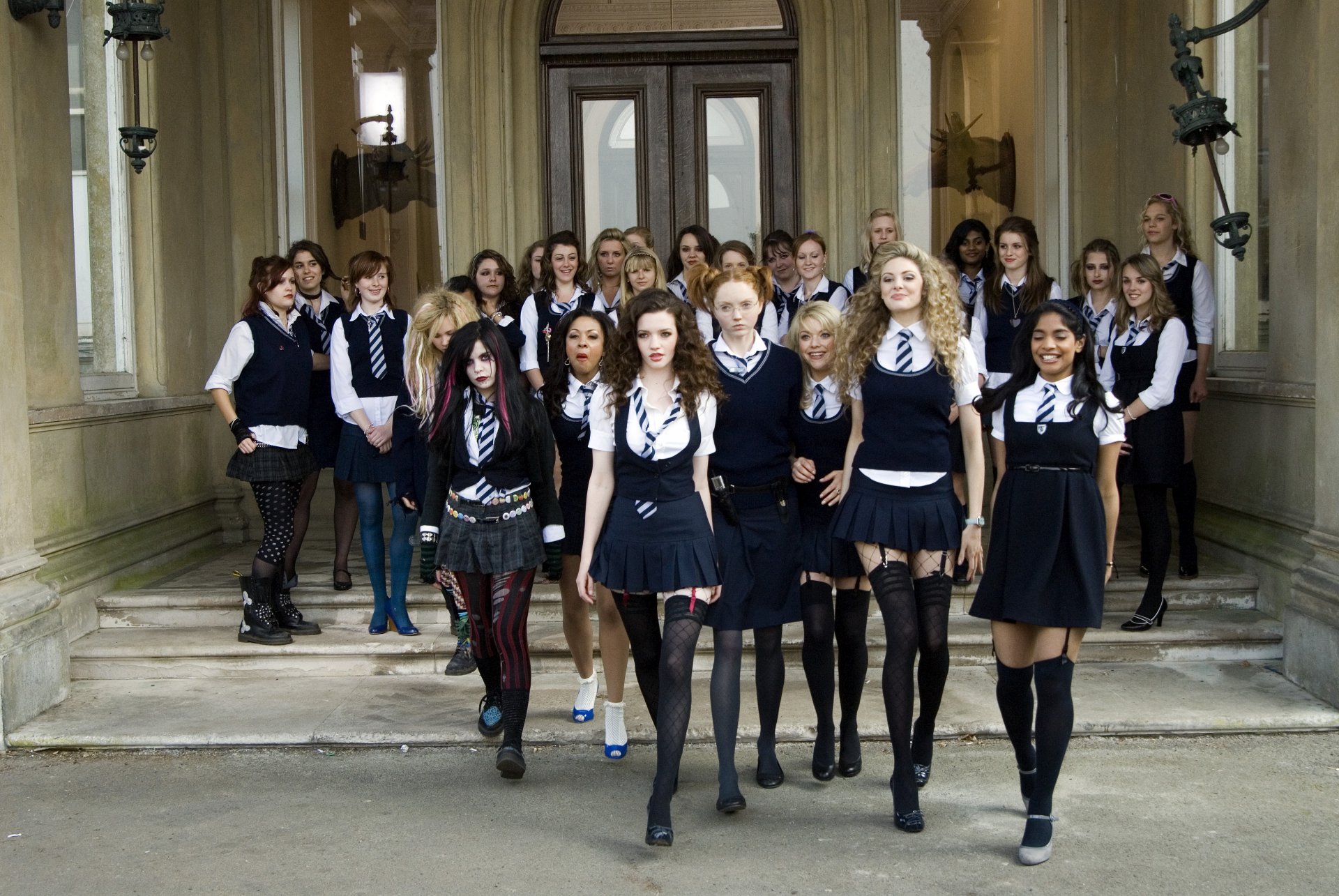 saint trinian chicas escuela compañeras de clase chicas malas