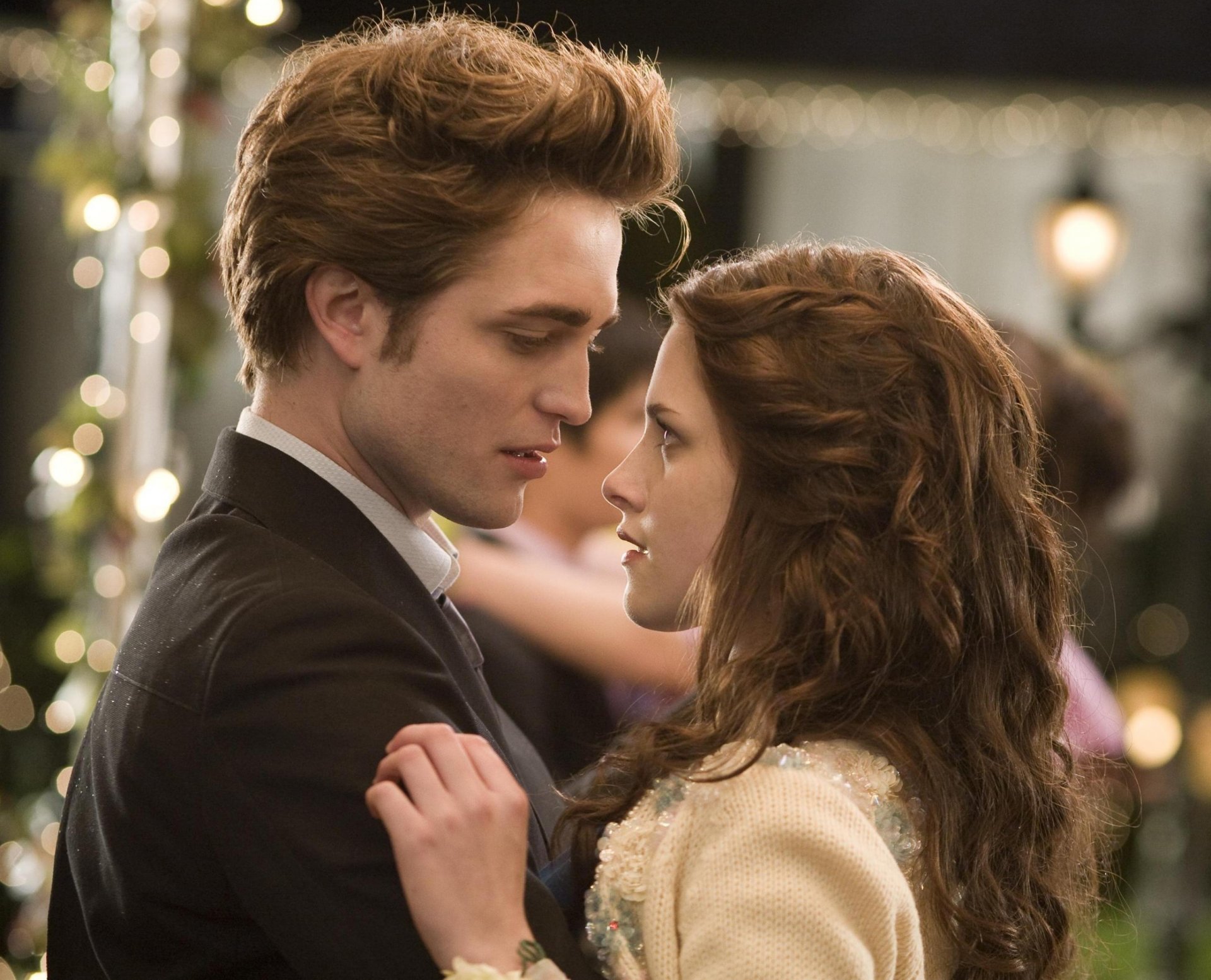 twilight edward cullen bella swan kristen stewart robert pattinson acteurs moment