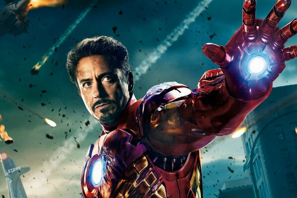 Robert Downey Jr. nel film Uomo di ferro