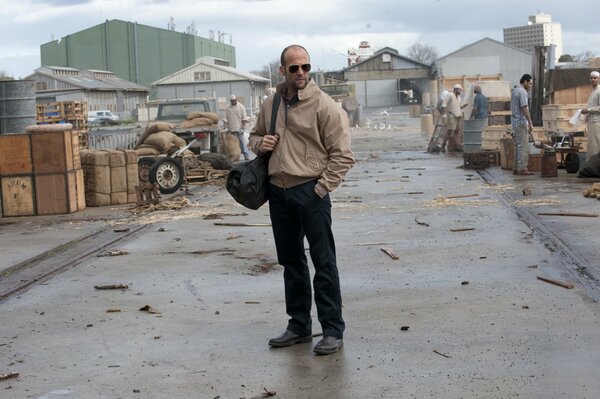 L attore Jason Statham sul set