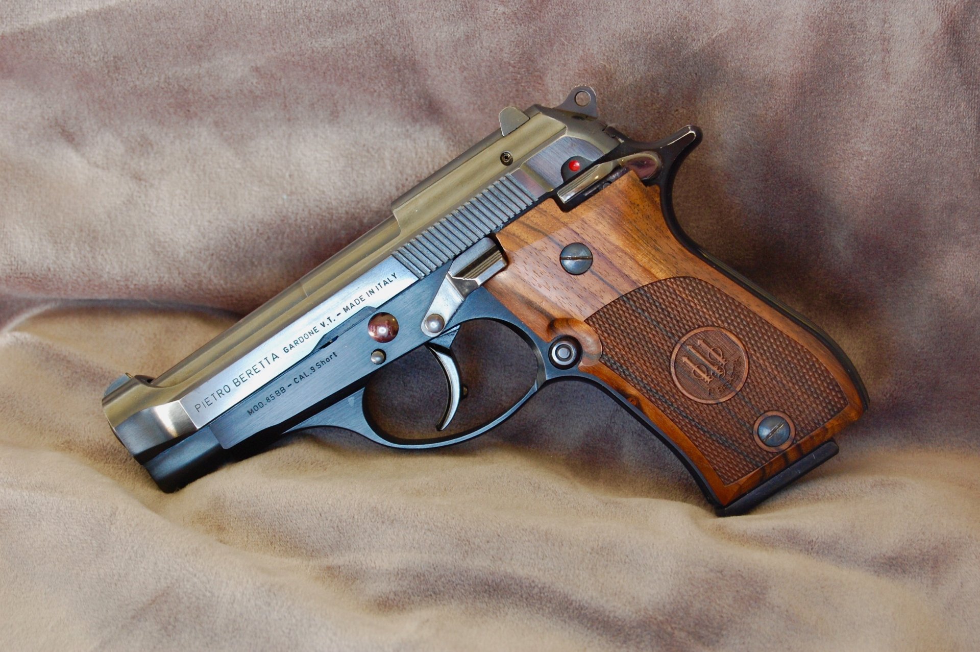 1984 beretta beretta auto-carga pistola arma