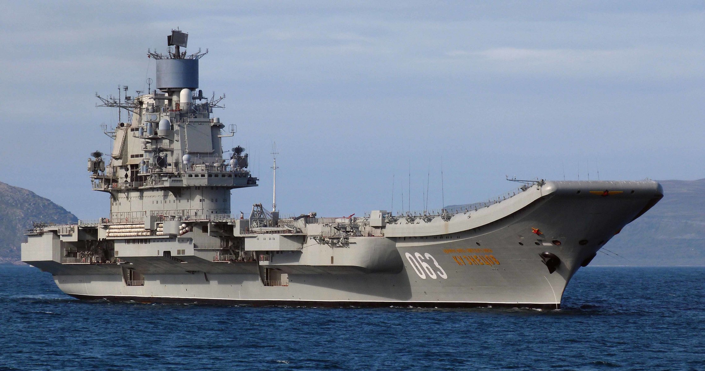 aircraft carrier admiral fleet soviet union kuznetsov heavy aircraft carrier cruiser project 1143.5 navy russian federation russia ussr northern fleet murmansk sea sky admiral of the fleet soviet union russian navy sailor