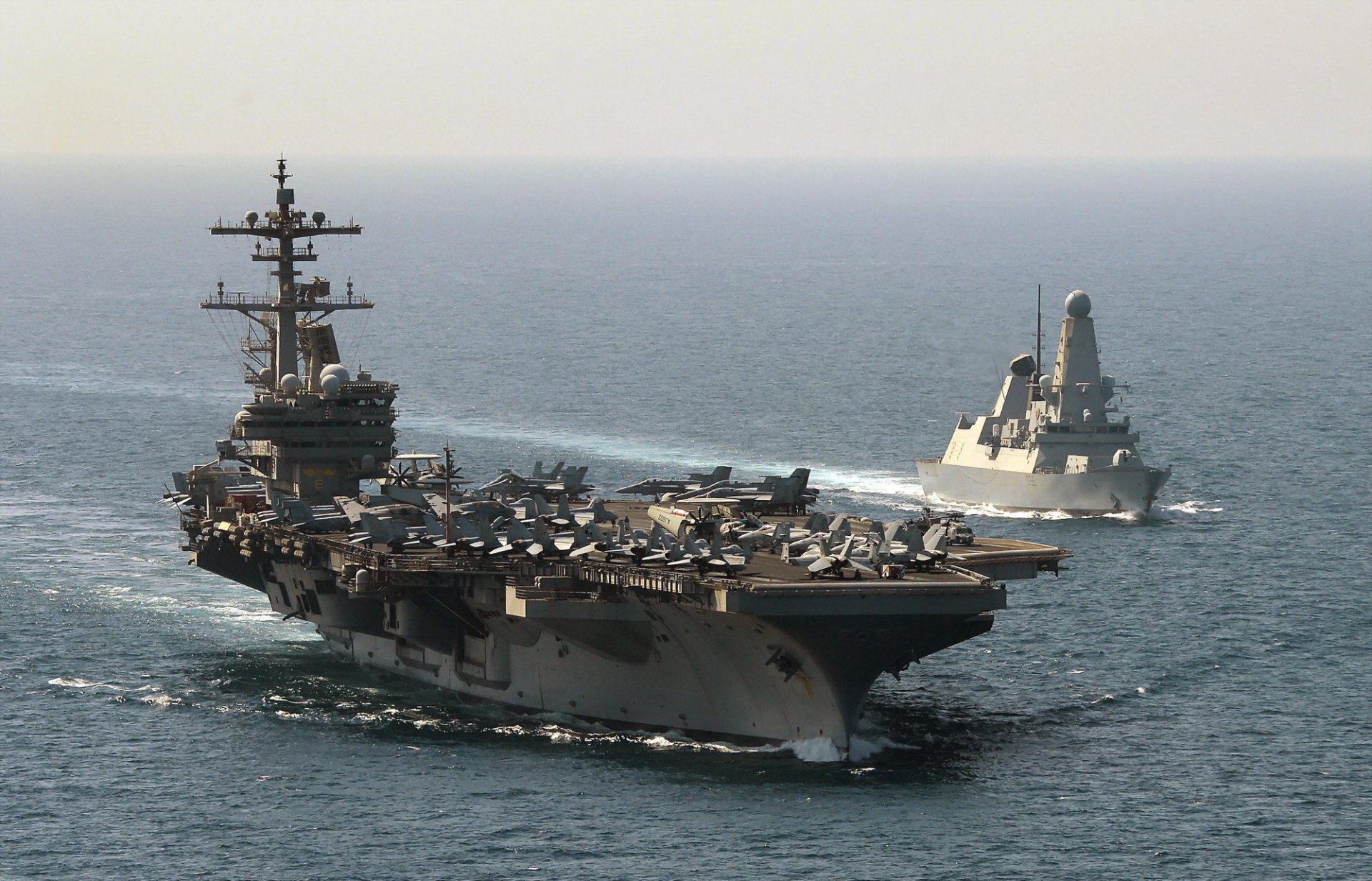 uss george w. bush waffen meer