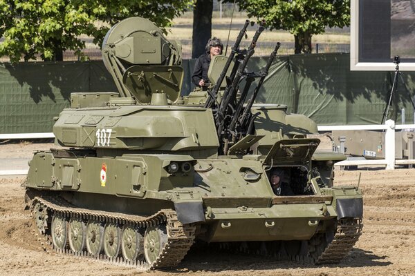 Carro armato ZSU-23 - 4 antiaereo sovietico