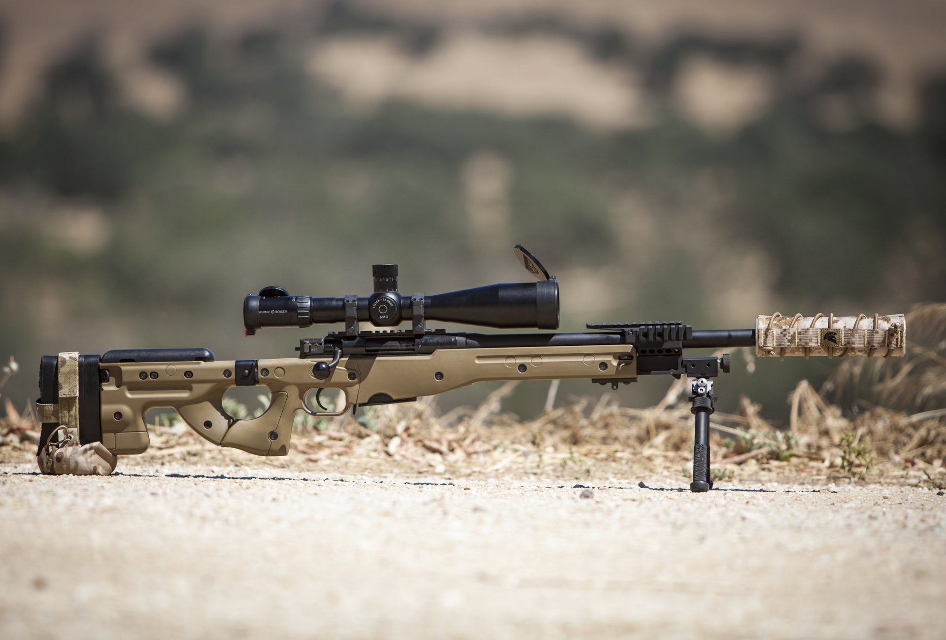 fusil de sniper optique bipied arme