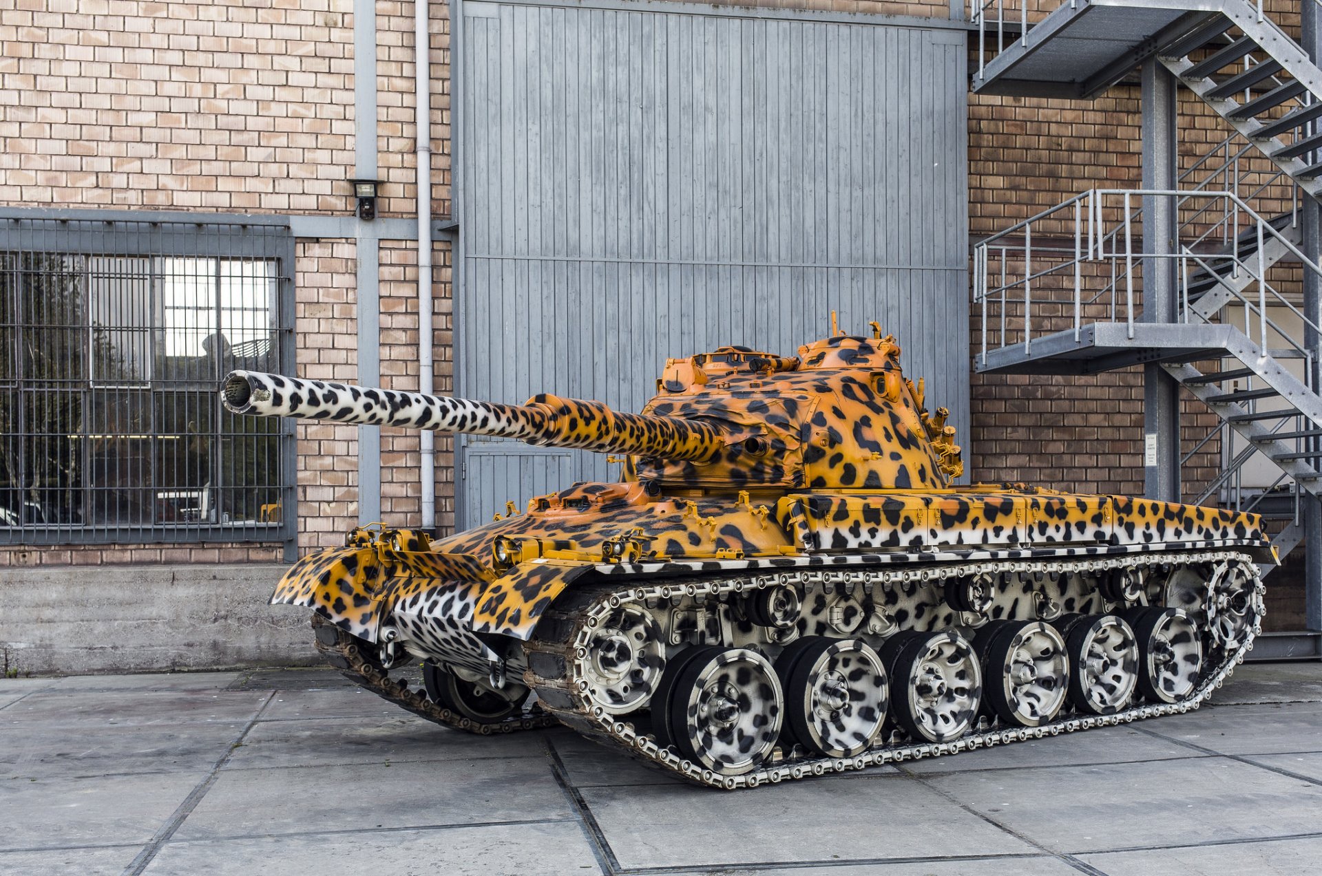 pz 68 switzerland medium tank 1970 camouflage