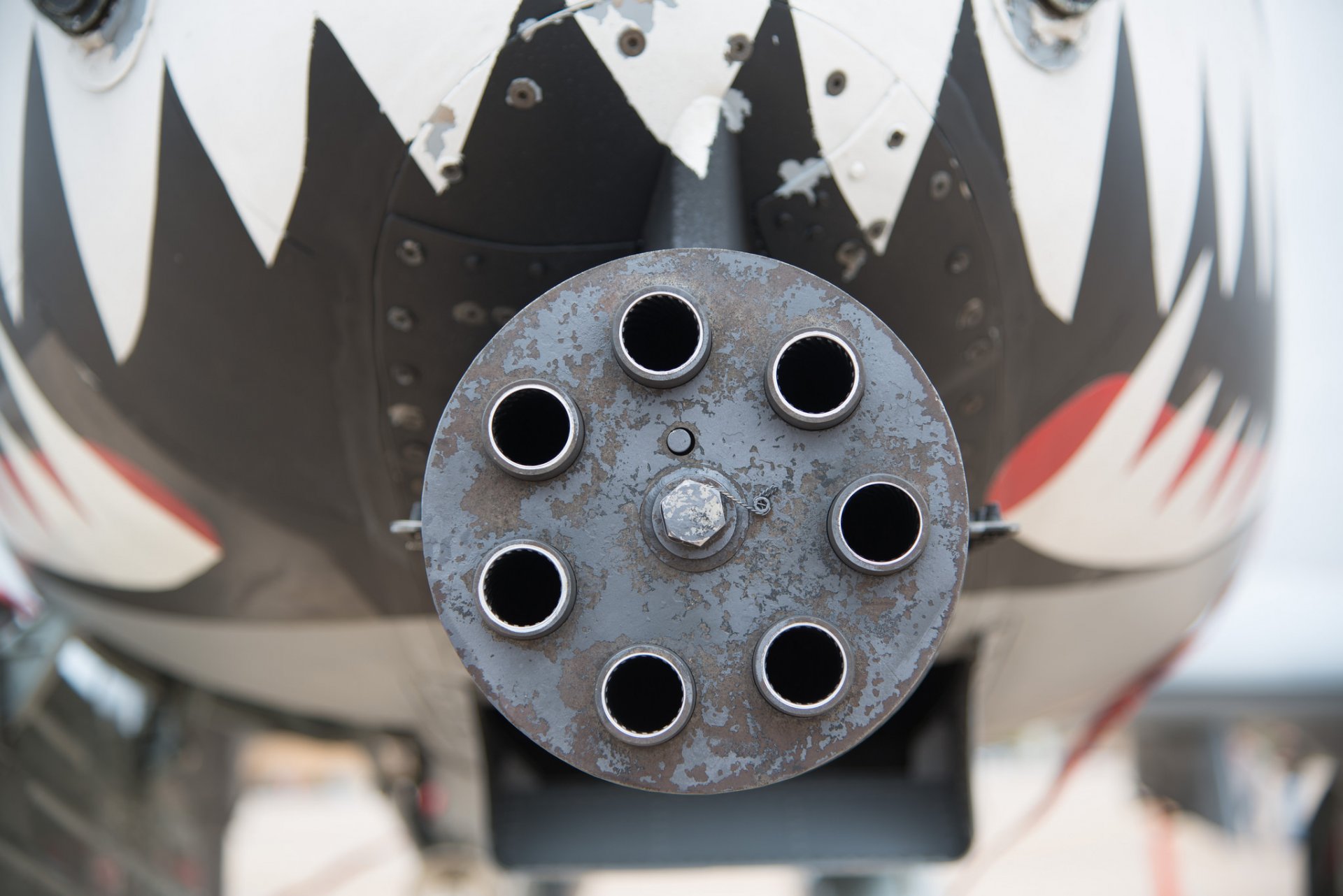 gau-8 avenger 30-mm siete cañones aviación pistola esquema gatling con rotación bloque barriles instalado en aviones de ataque estadounidenses a-10 thunderbolt ii