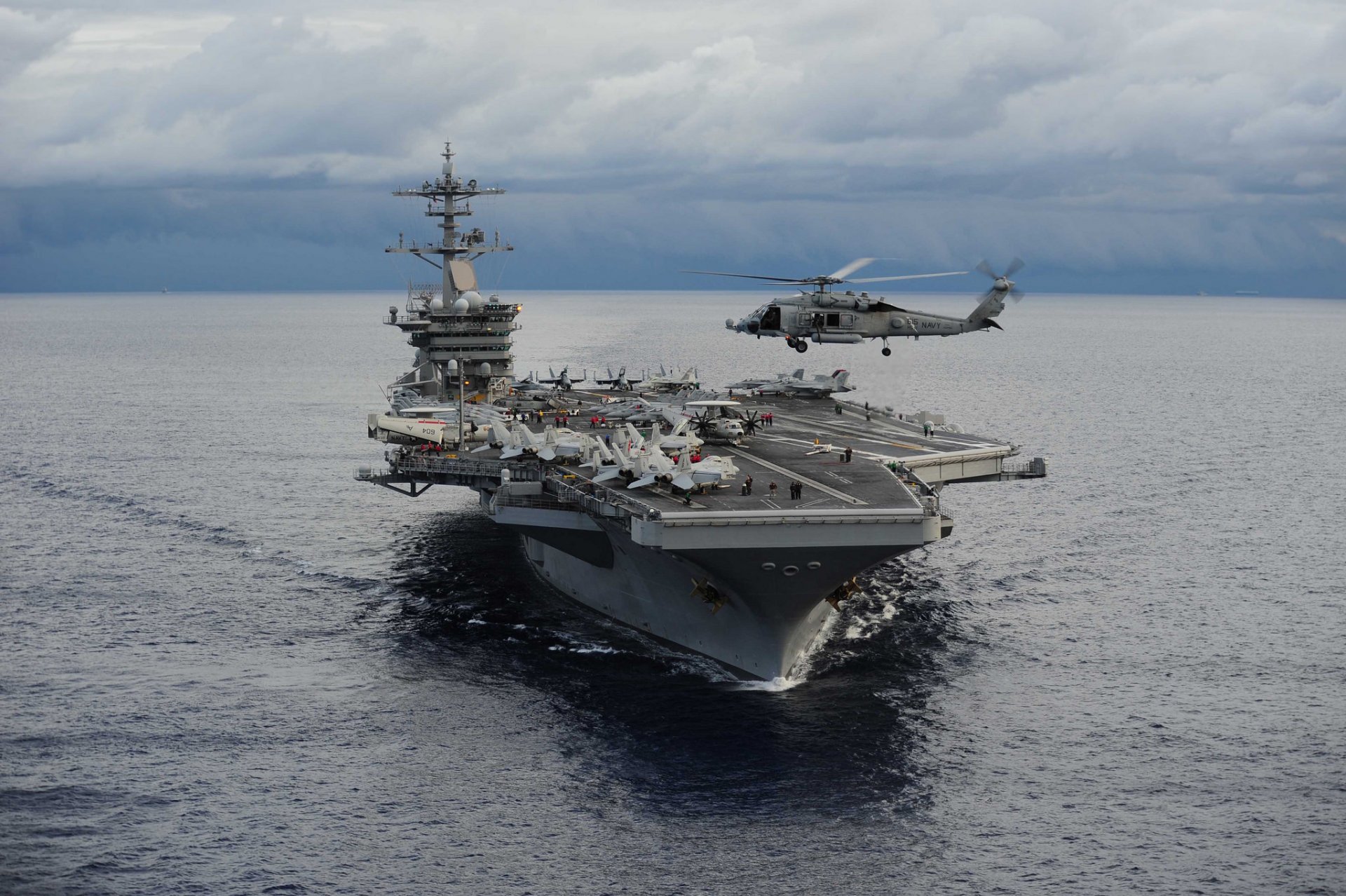 uss theodore roosevelt cvn 71 the carrier type nimitz ocean sh-60f sea hawk