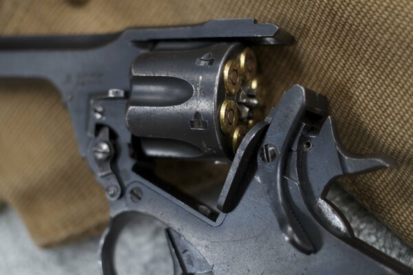 Macro photo of the revolver and its drum