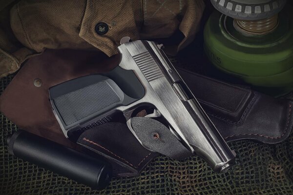 Image du pistolet Makarov Amélioré