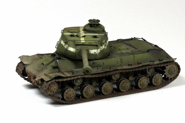 Modelo de juguete del tanque soviético is-2