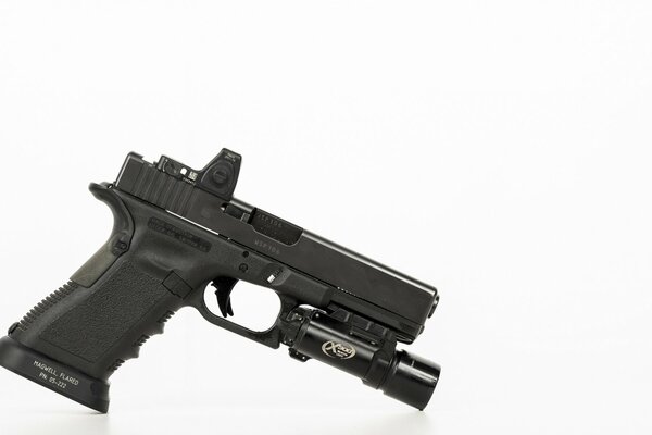 Pistolet à chargement automatique autrichien Glock 17